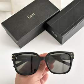 Picture of Dior Sunglasses _SKUfw79398991fw